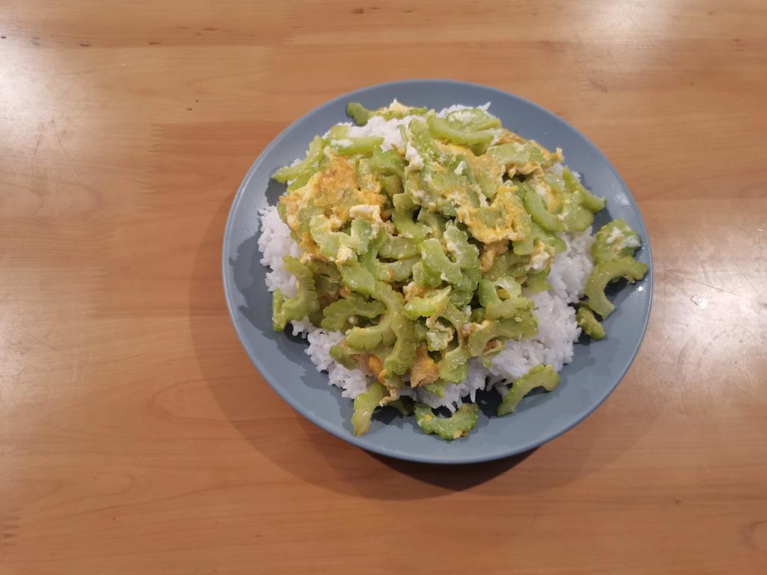 一个人也要认真吃饭