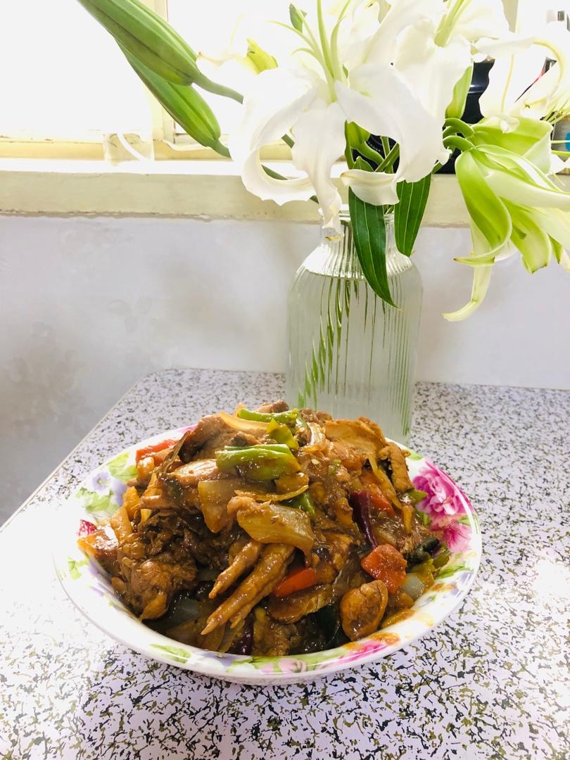 大盘鸡🐔                                 每一步都超仔细