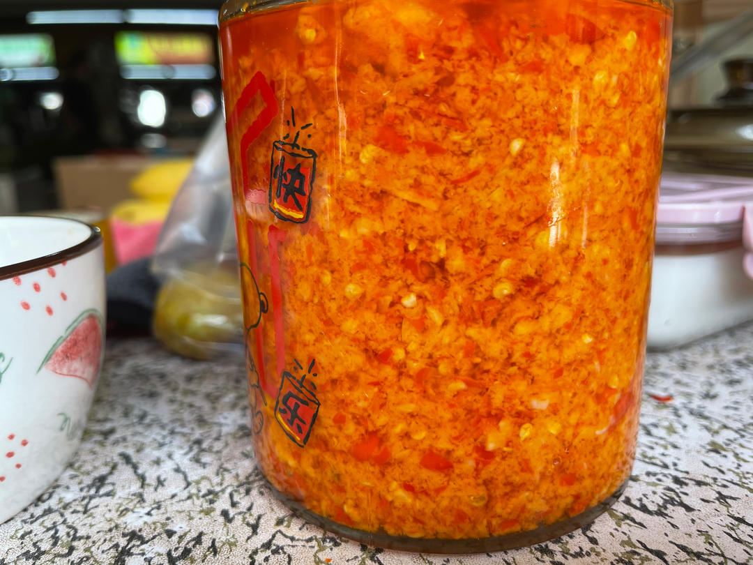 【蒜蓉辣椒酱】比烧烤店还好吃的自制辣酱