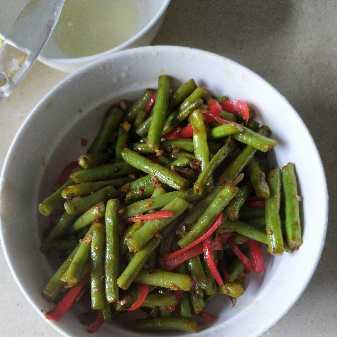 厨师长教你：“小炒白豆角”的家常做法，味道很赞，先收藏起来