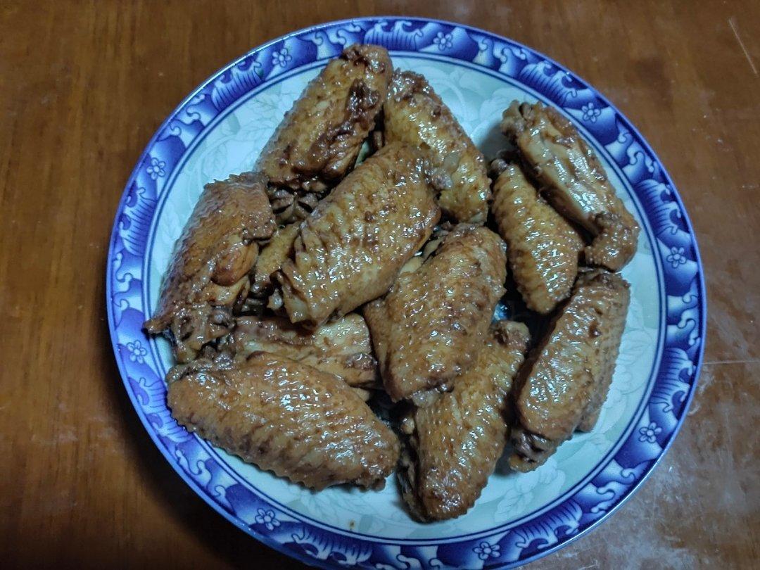 厨师长教你：“可乐鸡翅”的家常做法，味道鲜嫩可口，先收藏起来