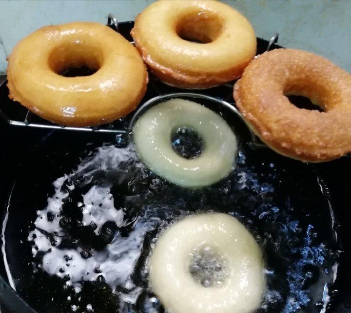 面包 油炸甜甜圈 yingqian做的油炸甜甜圈 yingqian