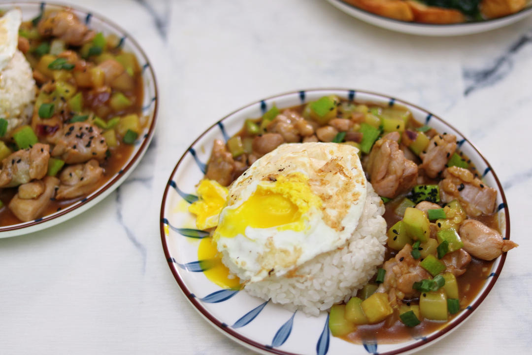 连吃三碗都不够‼️土豆鸡丁窝蛋盖饭