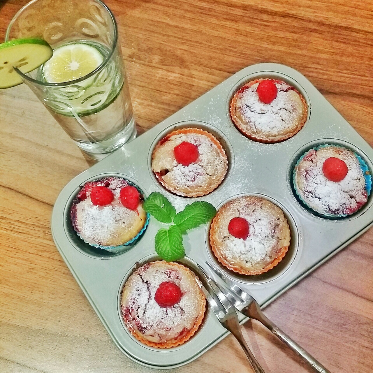 鲜草莓奶油酥饼马芬<Strawberry Shortcake Muffin>