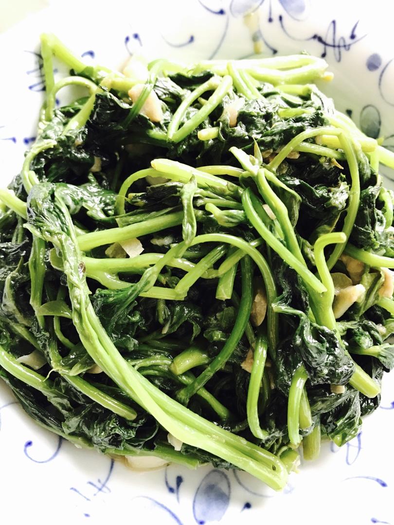 蒜蓉腐乳炒通心菜