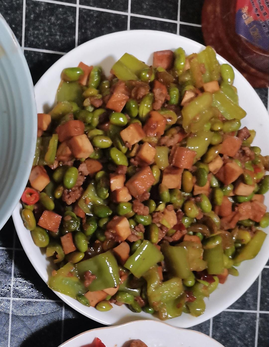 豆子炒肉