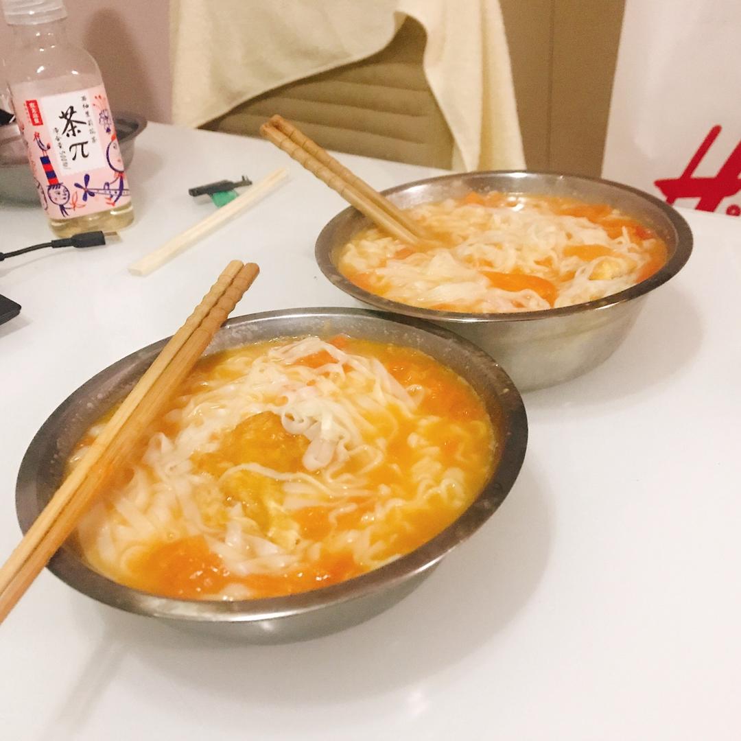 超美味浓郁汤汁番茄煎蛋面