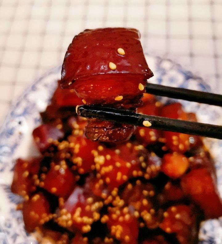 快手金蒜红烧肉
