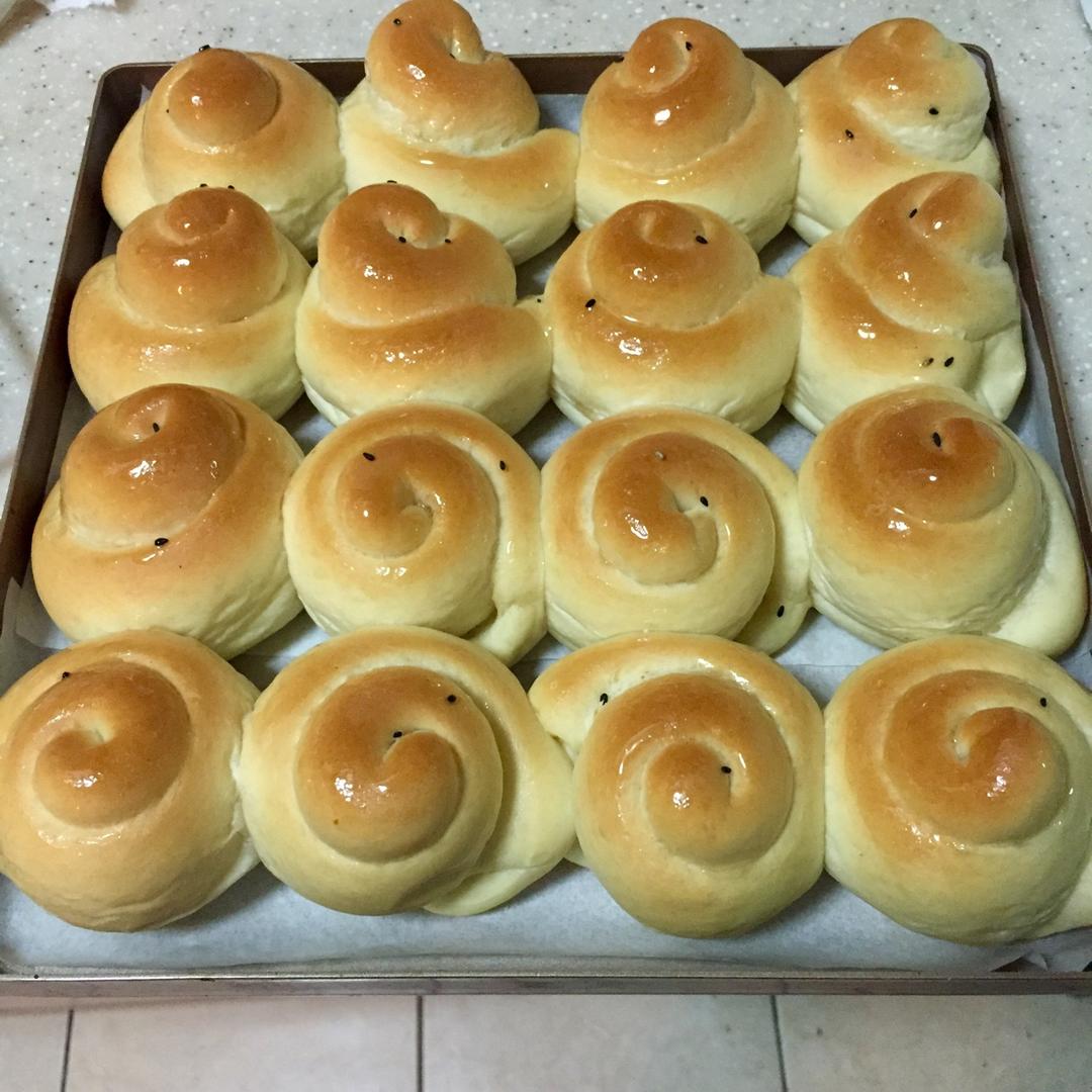 奶油蜂蜜小面包