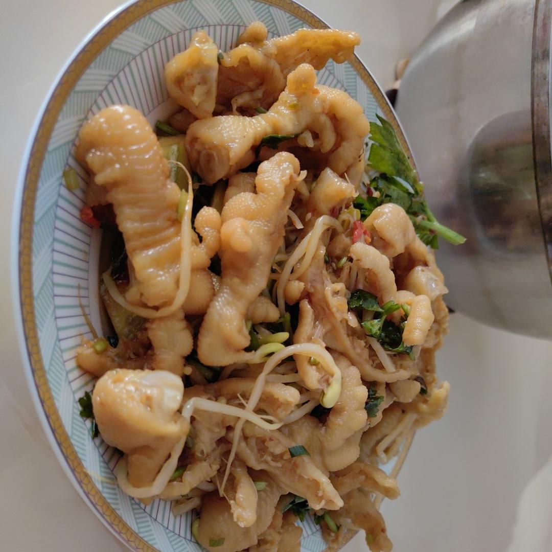 无骨酸辣凤爪
