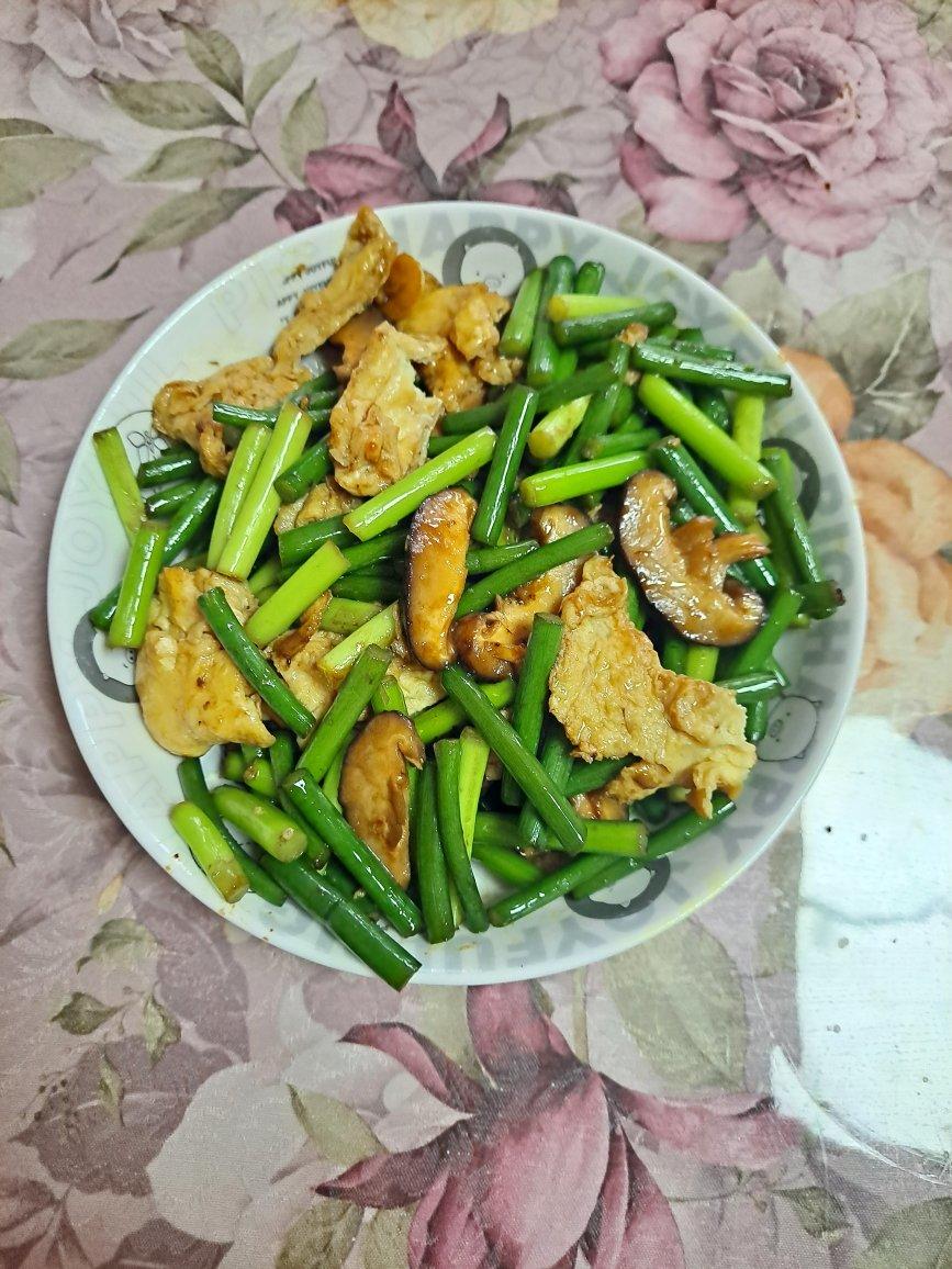 超下饭的炒蒜苔