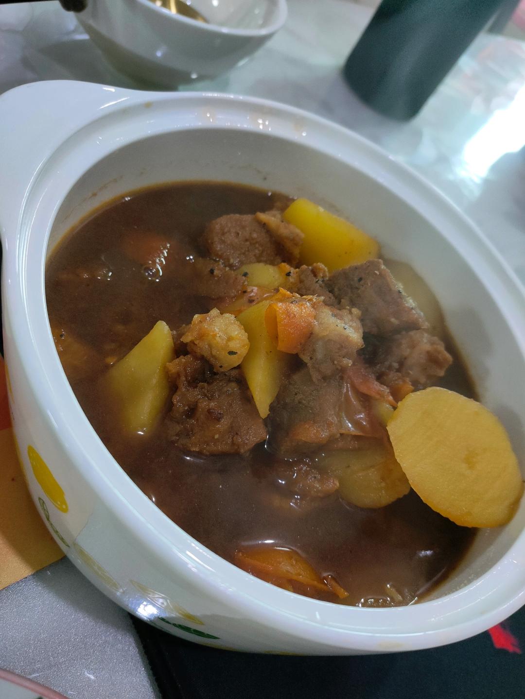 番茄炖带骨牛腩—Staub珐琅铸铁锅