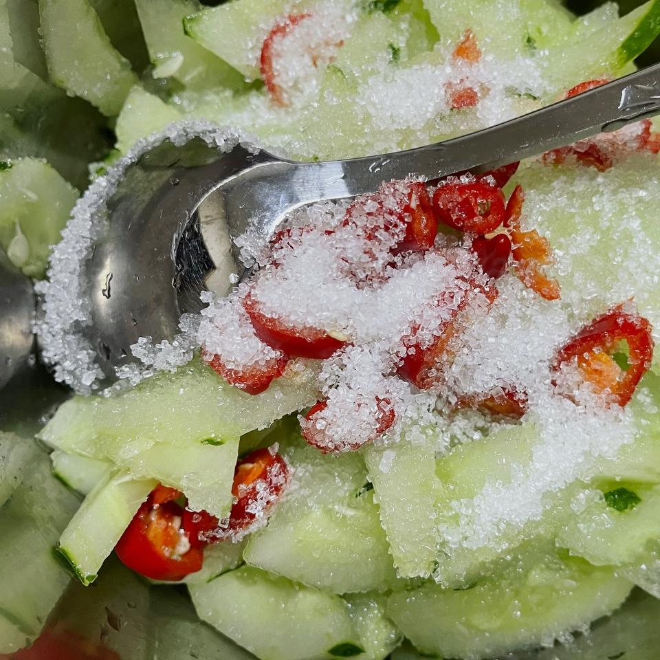 夏日必备雪花青瓜的做法步骤图 怎么做好吃 好像很厉害的样子 下厨房