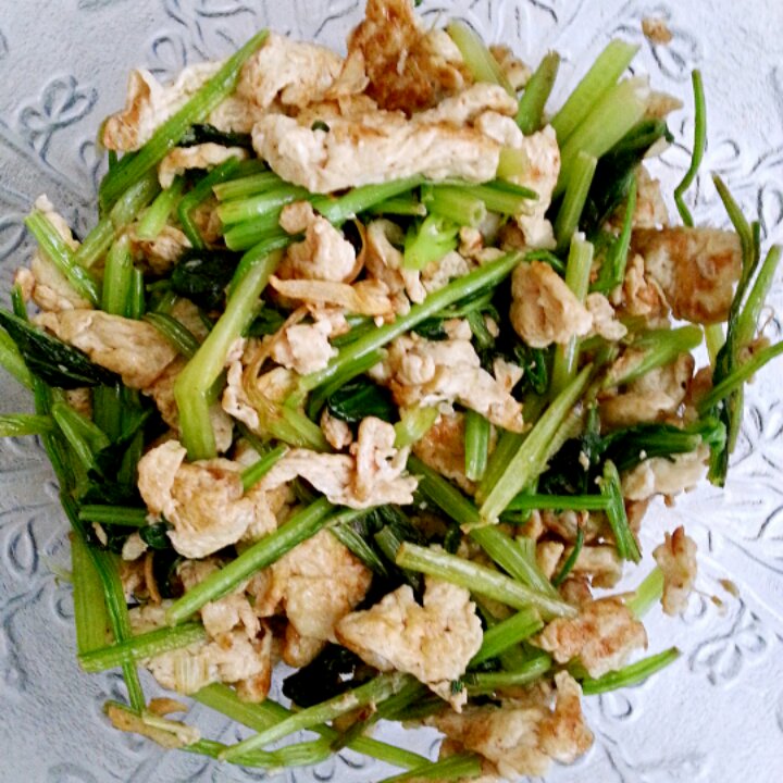 菠菜炒鸡蛋