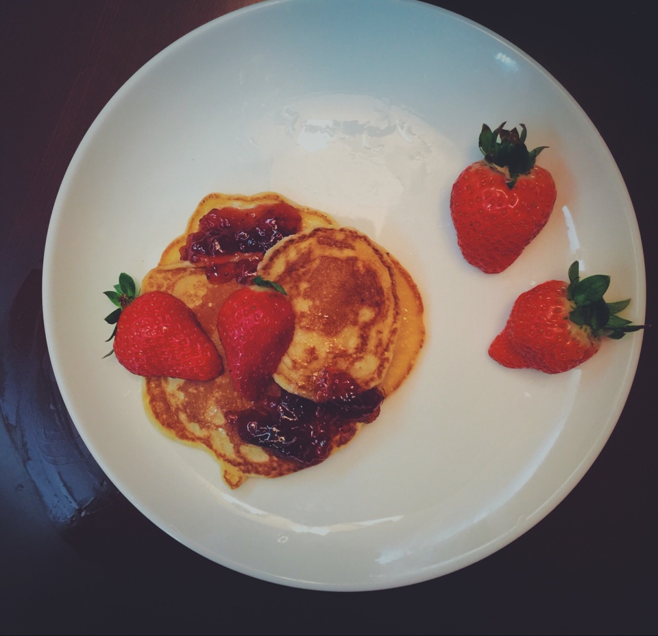 英式蜂蜜草莓松饼Pancake