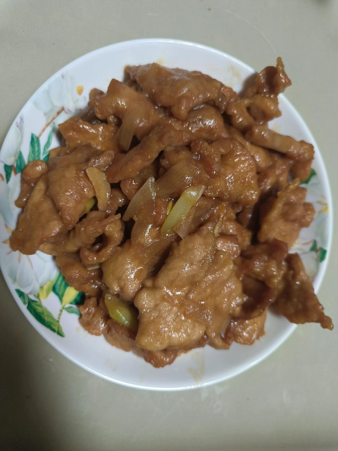 传统锅油肉
