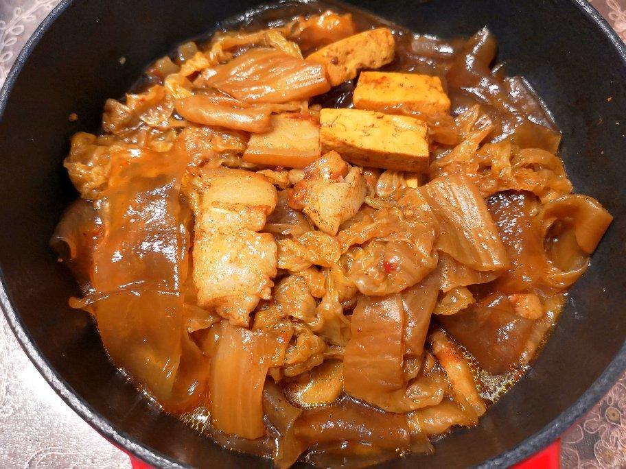 五花肉酸菜炖粉条