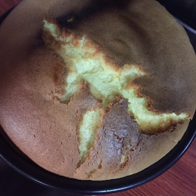 烤箱做蛋糕（戚风蛋糕的做法）