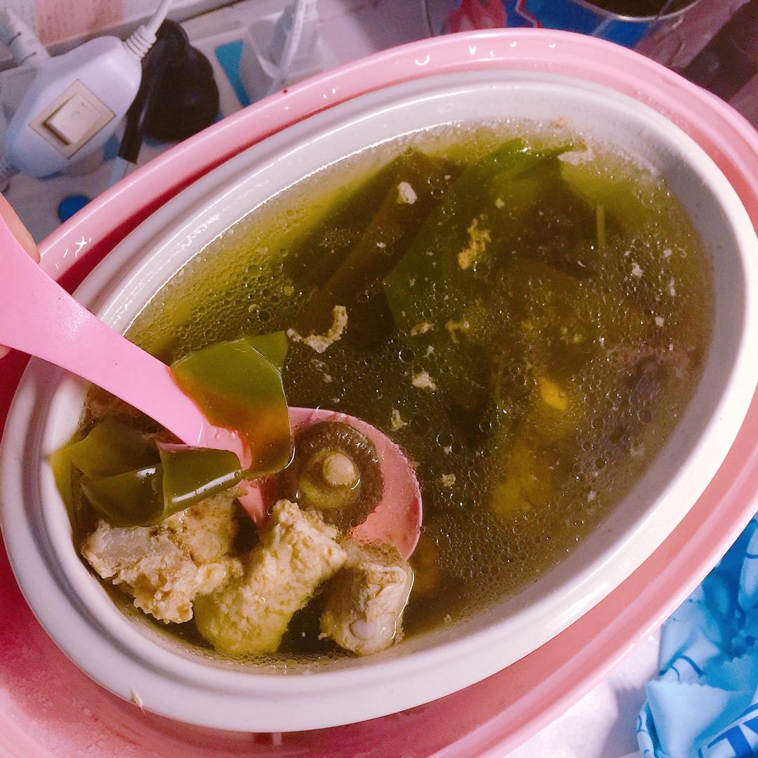 海带排骨汤