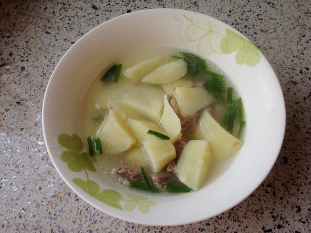 番茄土豆牛肉汤