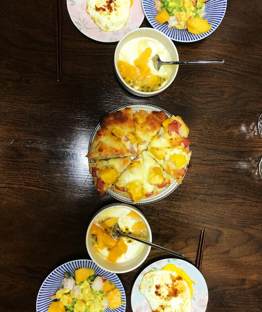 芒果虾仁薄披萨