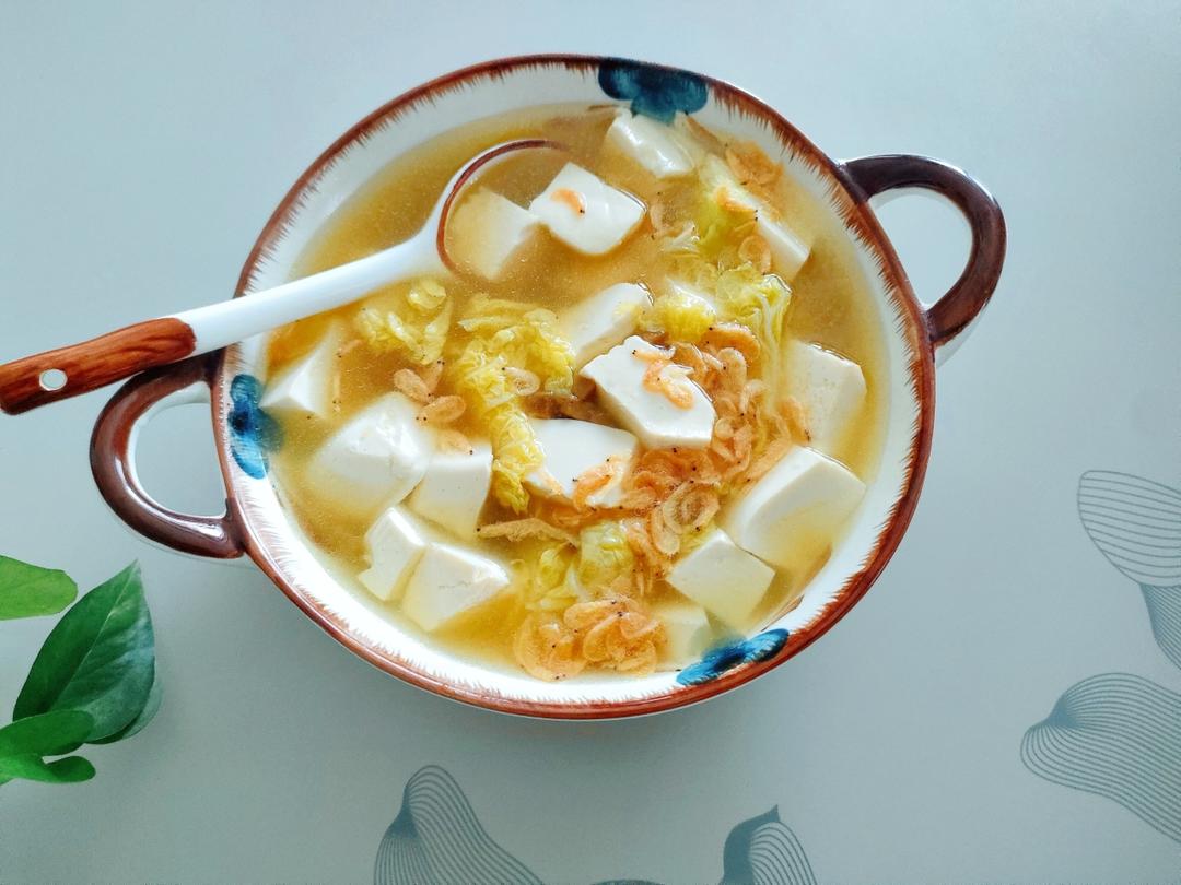 鲜蔬虾皮豆腐汤💞
