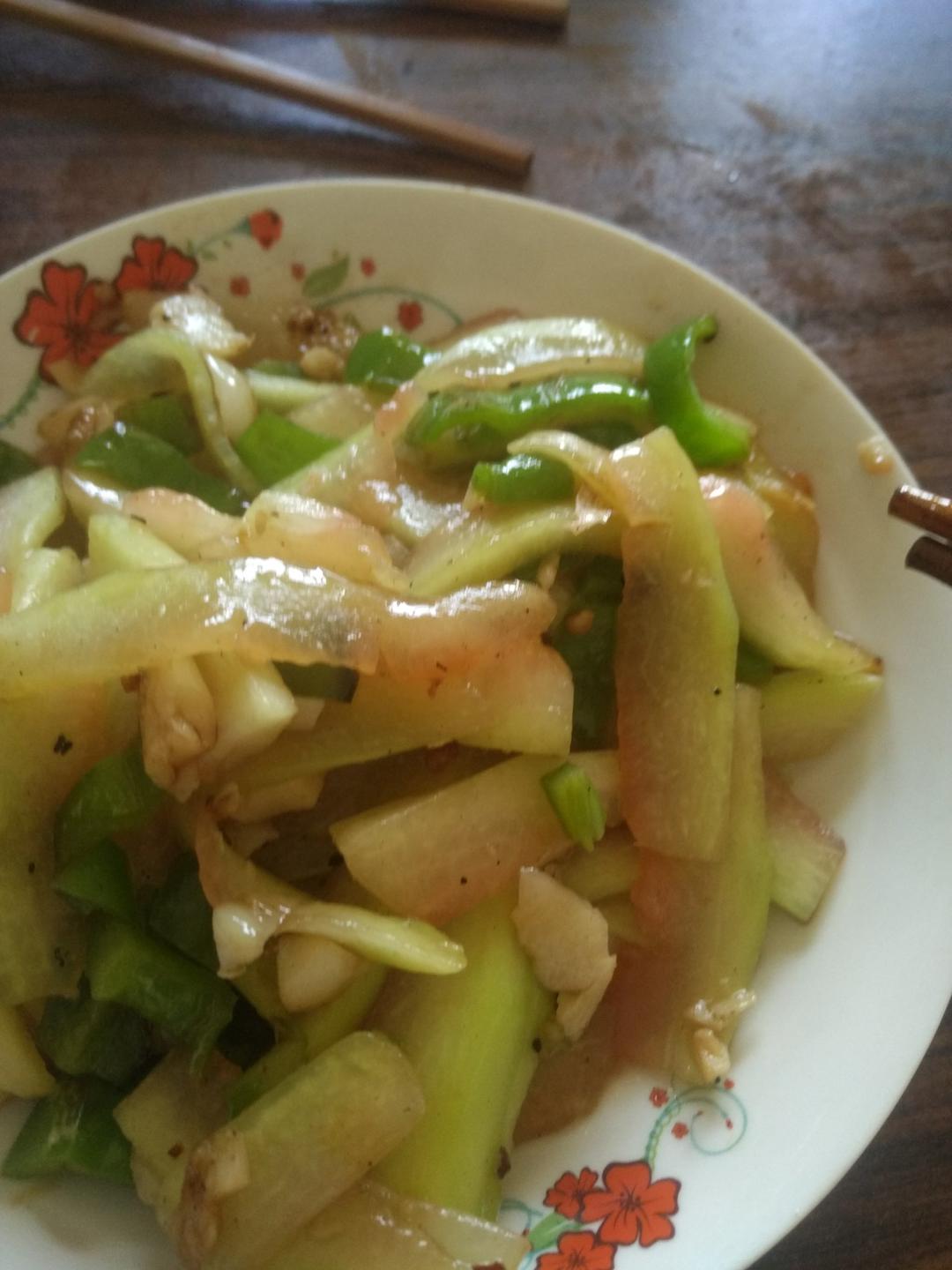 老饶家丨酸辣西瓜皮