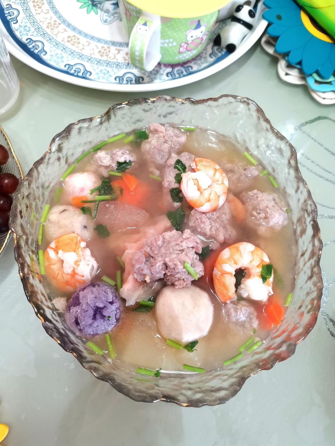 巨鲜美的冬瓜丸子汤