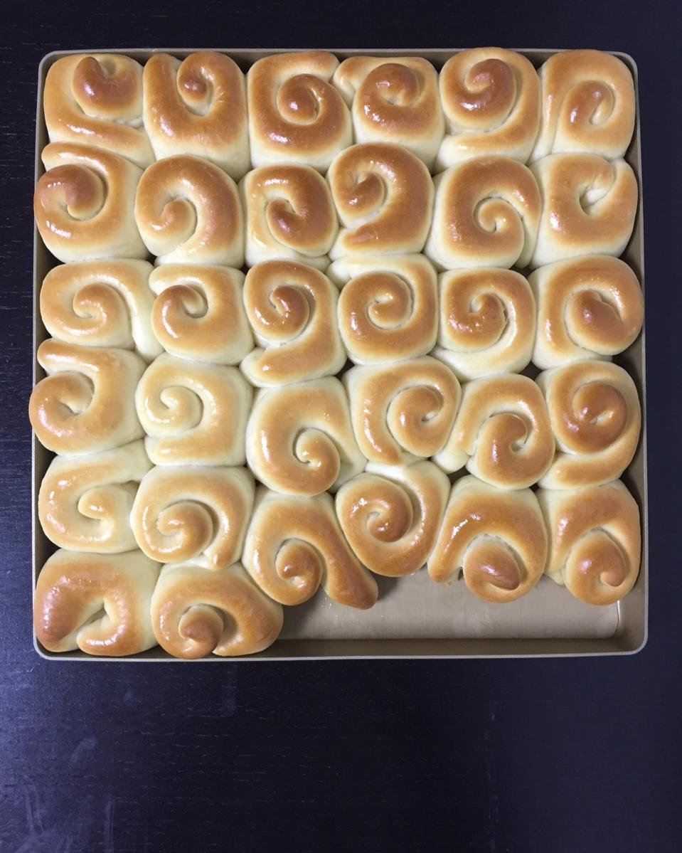 懒人版一次发酵蜂蜜脆底小面包（28x28金盘量）