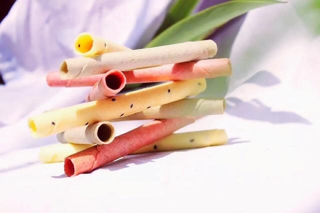 三色香酥蛋卷的做法