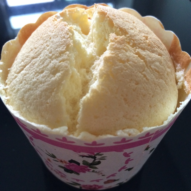 软绵绵戚风纸杯蛋糕