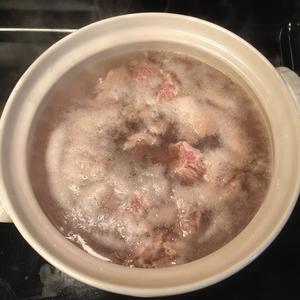 红烧牛肉炖胡萝卜土豆的做法 步骤4