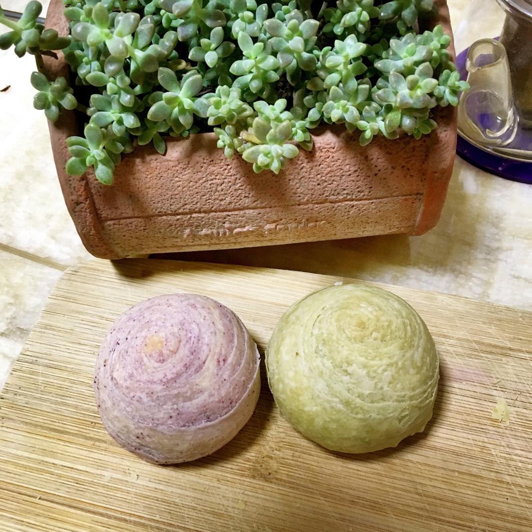 蛋黄酥~紫薯、抹茶、原味~花好月圆，中秋快乐~内附一次做六色蛋黄酥方法~