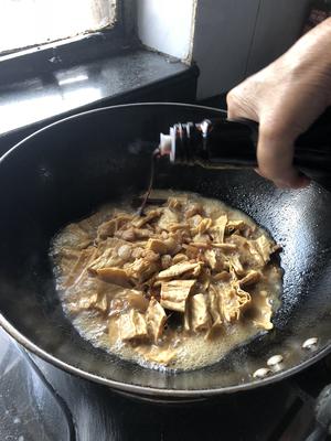 豆腐皮红烧肉的做法 步骤2