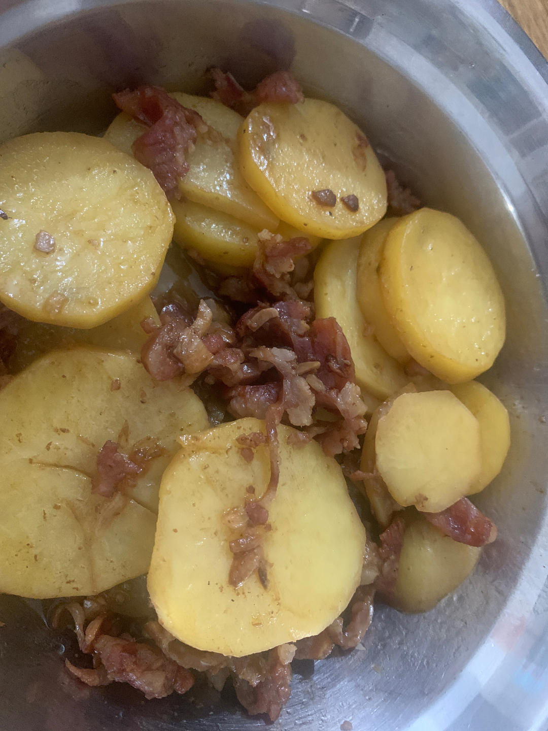 土豆焖腊肠