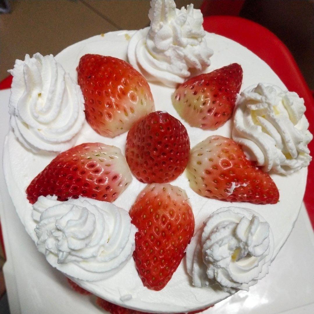 超级简单的味多美同款生日蛋糕（6寸），新手也能高度还原