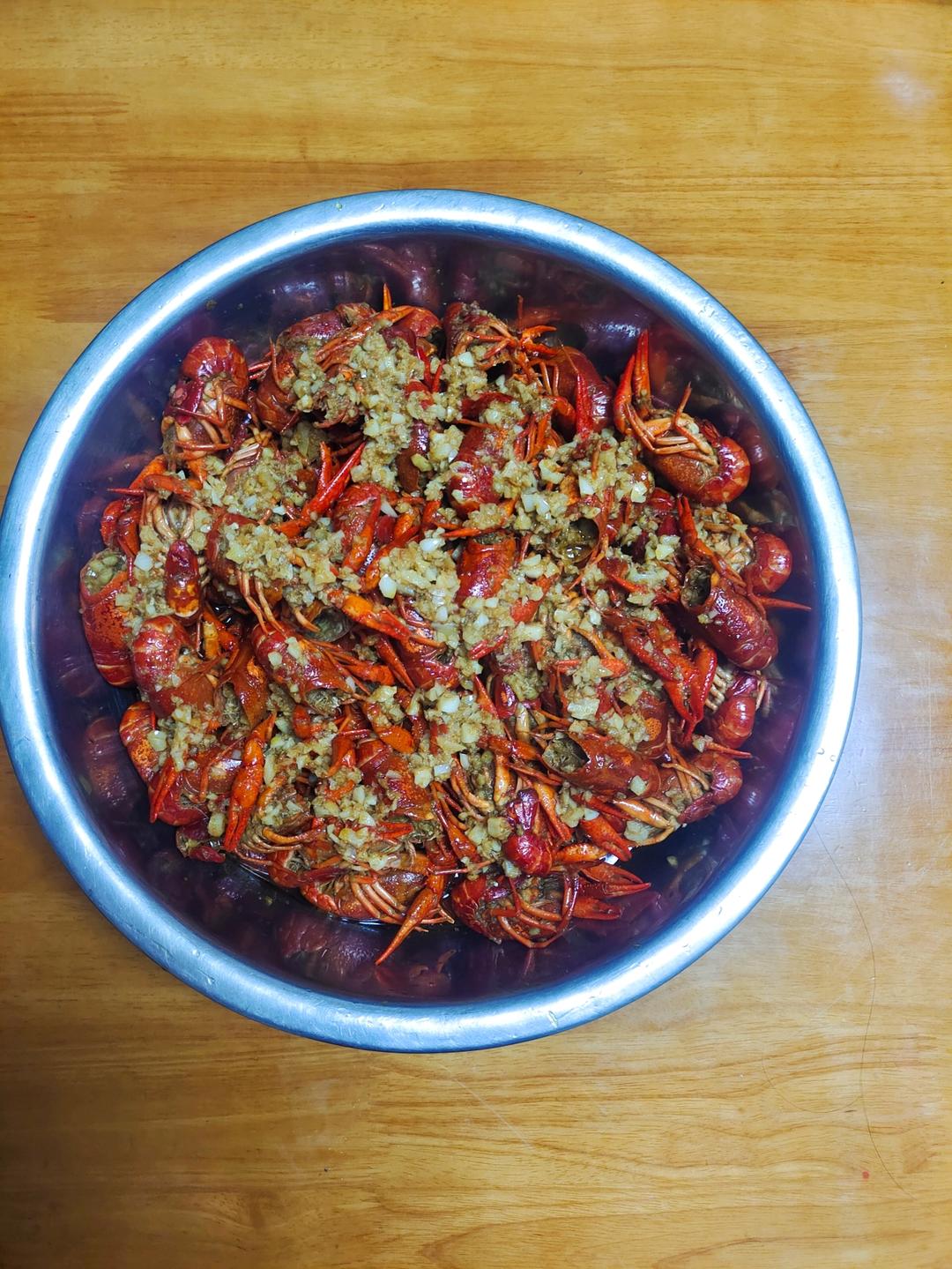 家庭版蒜蓉小龙虾美味不油腻，超好吃的教程来了