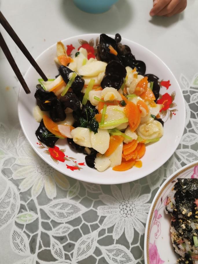 山药胡萝卜木耳