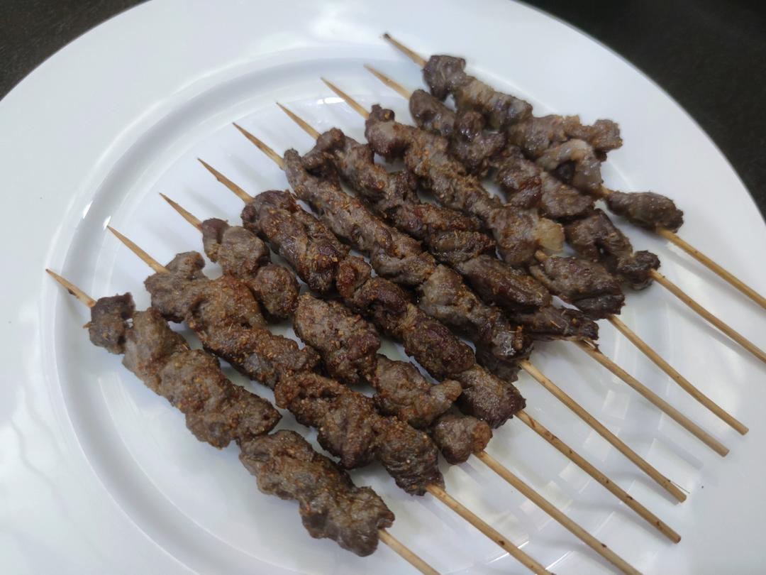 羊肉串用家里烤箱烤出明火烧烤的味道！