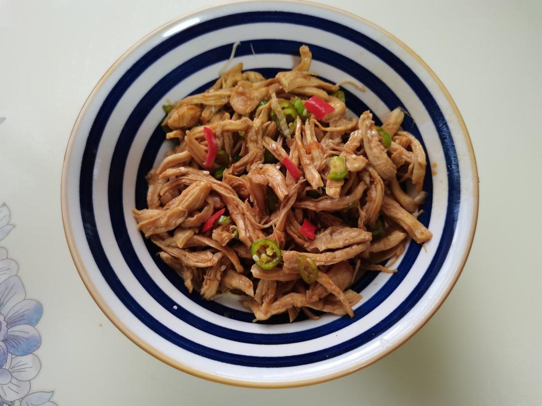 凉拌鸡胸肉丝