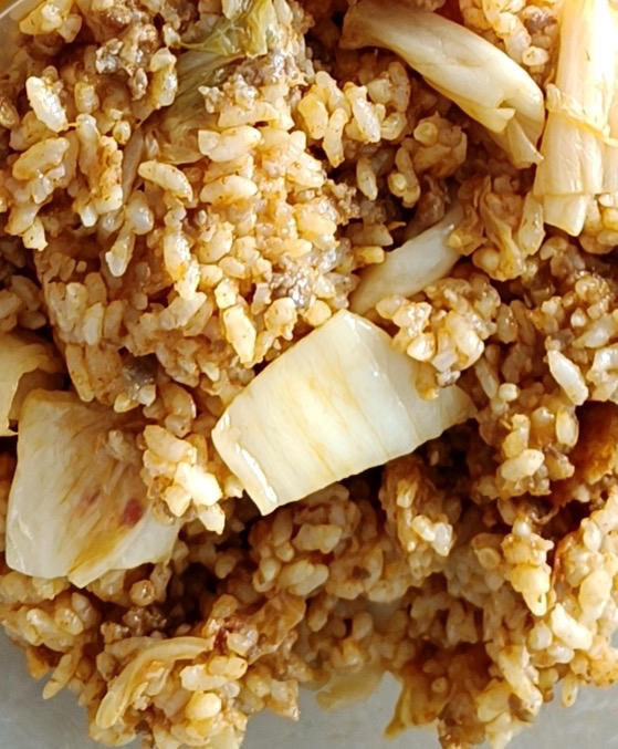 剩米饭最好的归宿——辣白菜炒饭