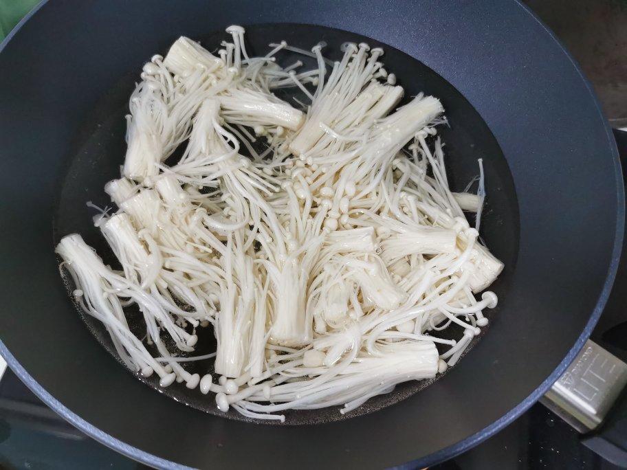 【4月北鼎蒸炖锅食谱】蒜蓉粉丝蒸蛤蜊
