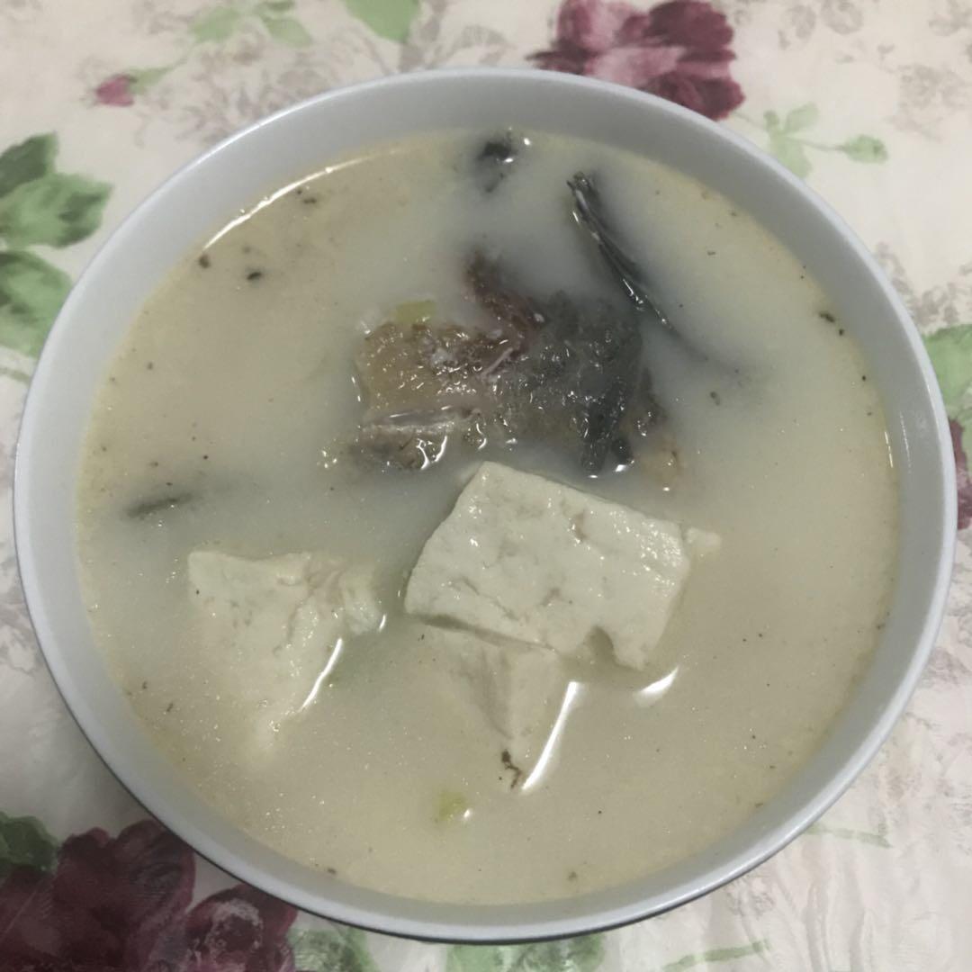 奶白鱼汤