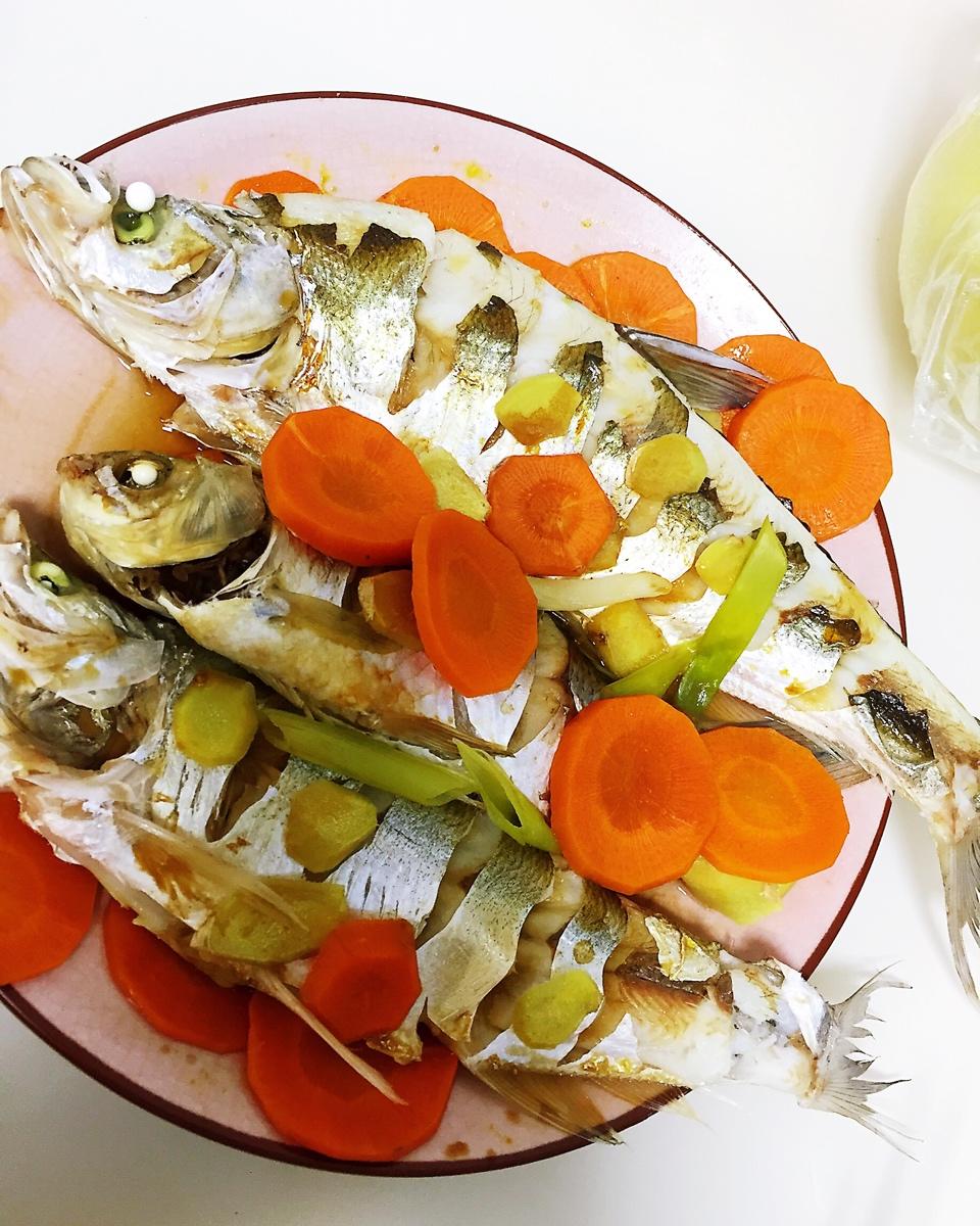 清蒸鲫鱼