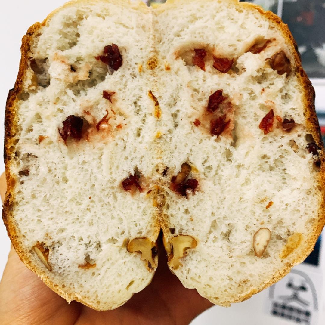 红糖核桃硬欧面包