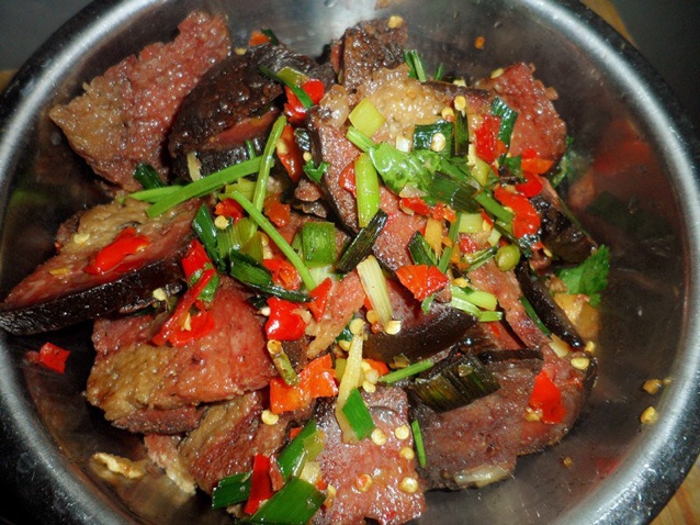 猫小懒l做的土家血豆腐