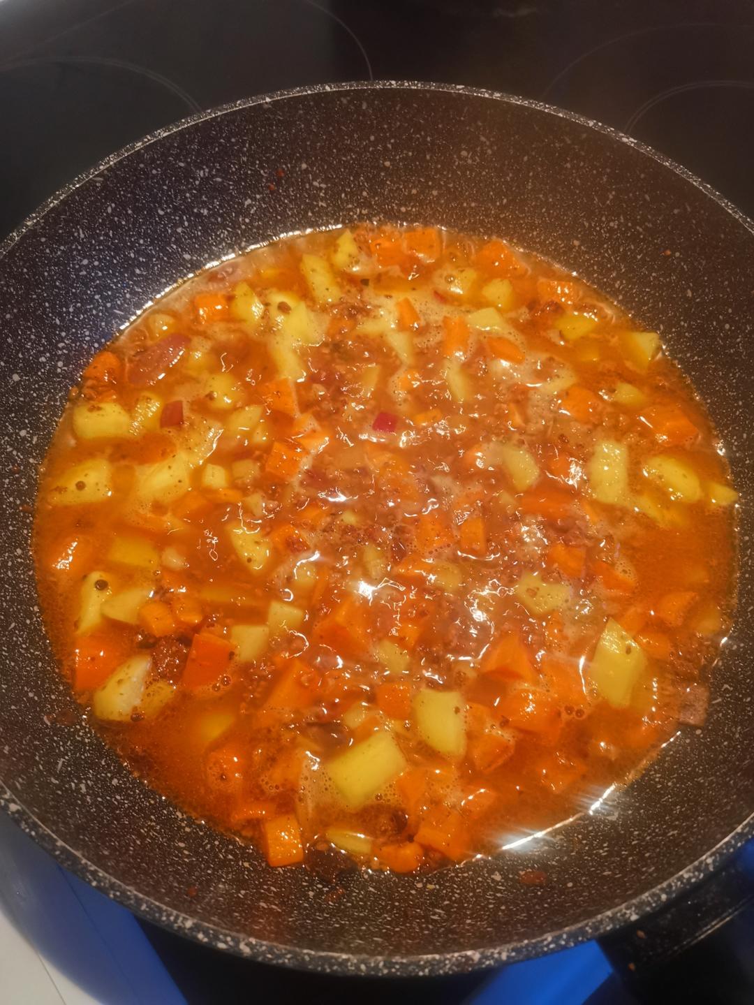 肉末土豆胡萝卜丁
