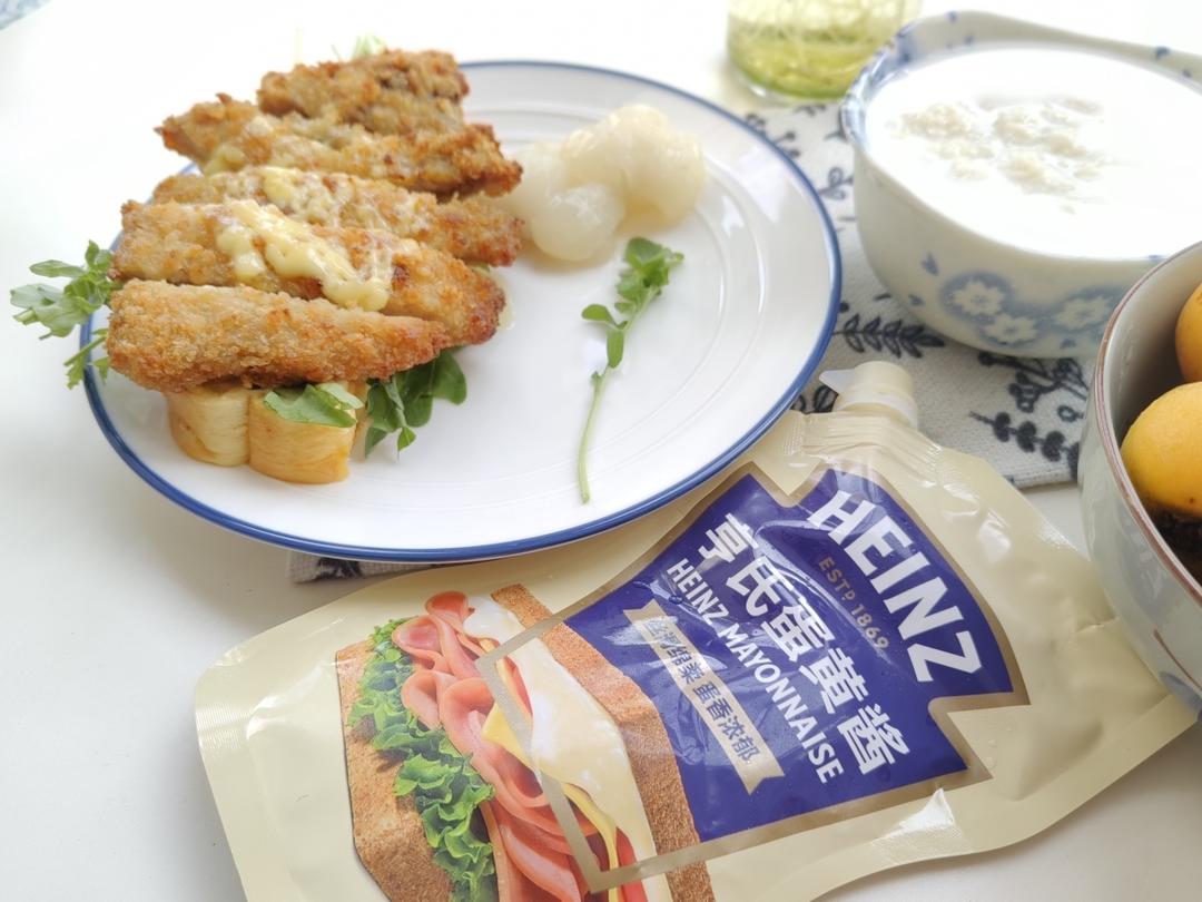 家常营养早餐｜蛋黄酱香煎鸡胸肉三明治
