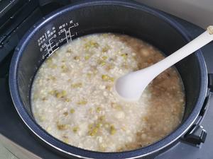 解暑的杂粮绿豆沙粥的做法 步骤6