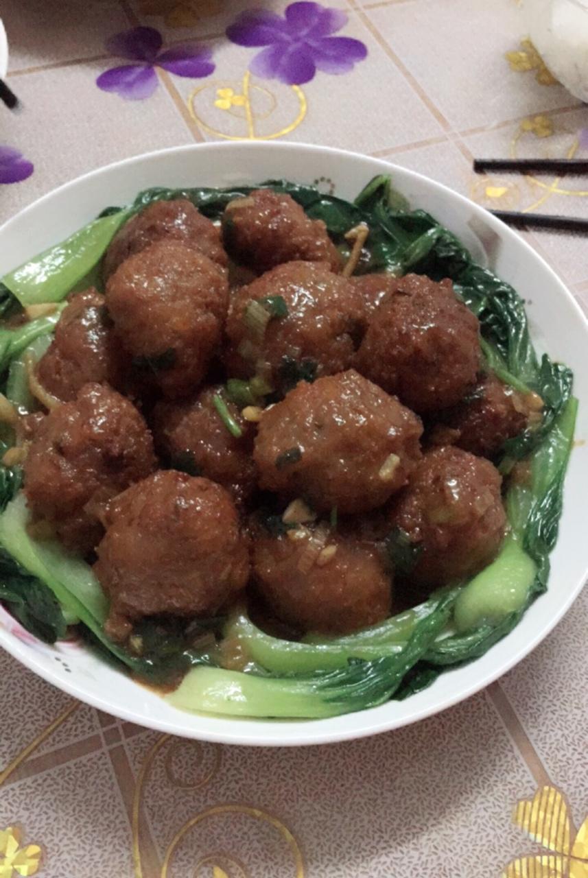红烧肉丸